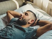 Sportler und Schlaf: Warum erholsamer Schlaf für Leistung und Gesundheit wichtig ist